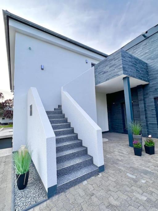 Apartment *75qm* Stilvolle + Waermekabine+netflix *